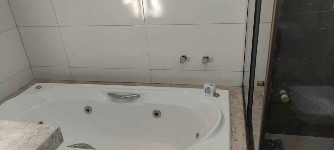 Hotel Esmeralda Verde Teófilo Otoni المظهر الخارجي الصورة